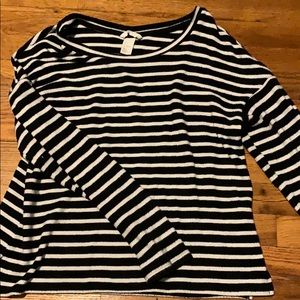 H&M black and white striped sweater